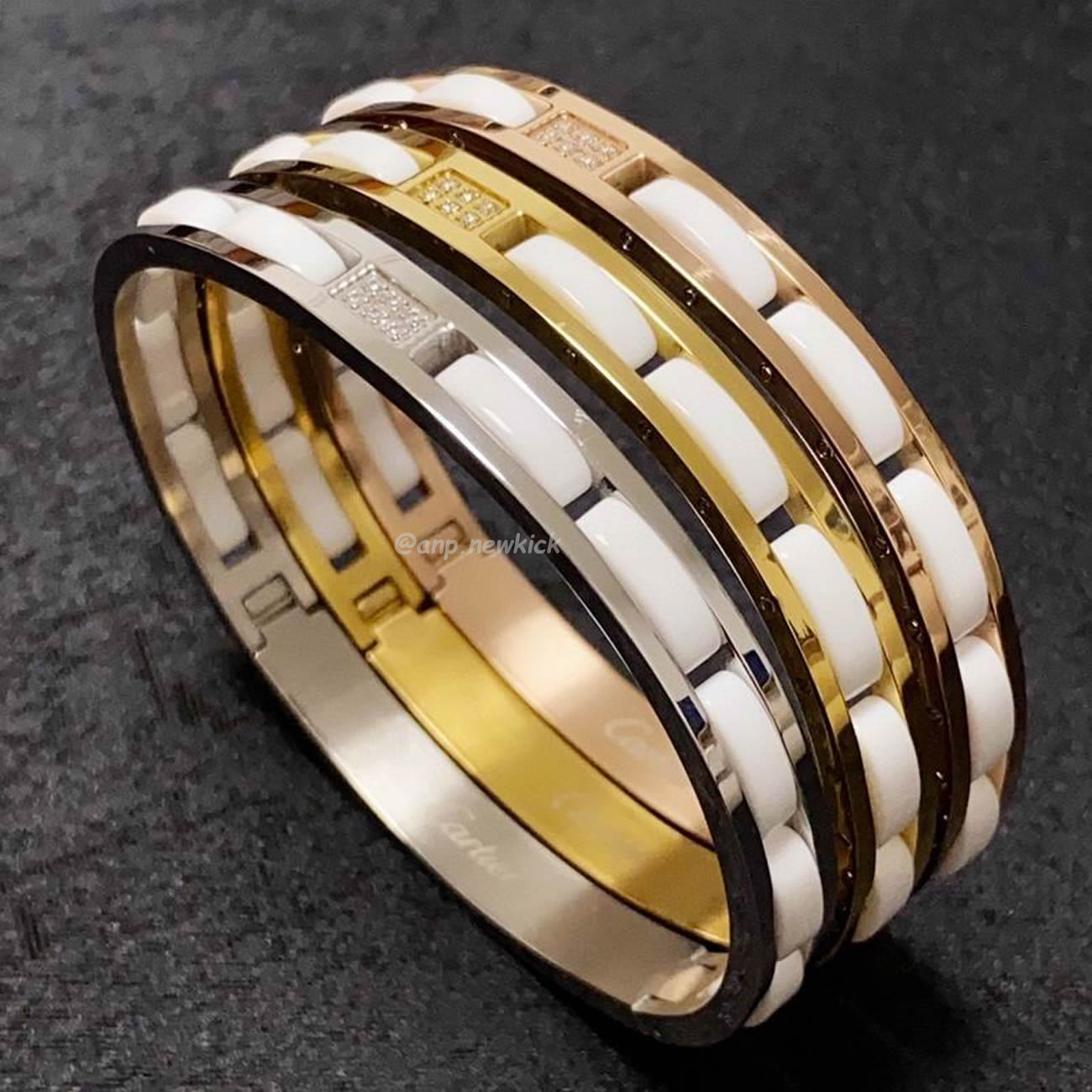 Cartier Bracelet 18k Gold (1) - www.newkick.org